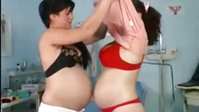 Beauty cerdas xxx Xev Bellinger se masturba y chupa pollas hasta correrse en la cara.