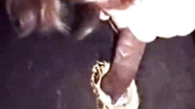 Encantadora chica trans pidió pornocerdas sexo anal.